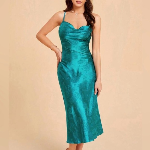 Elegant Teal Satin Dress - Picture 4 of 4